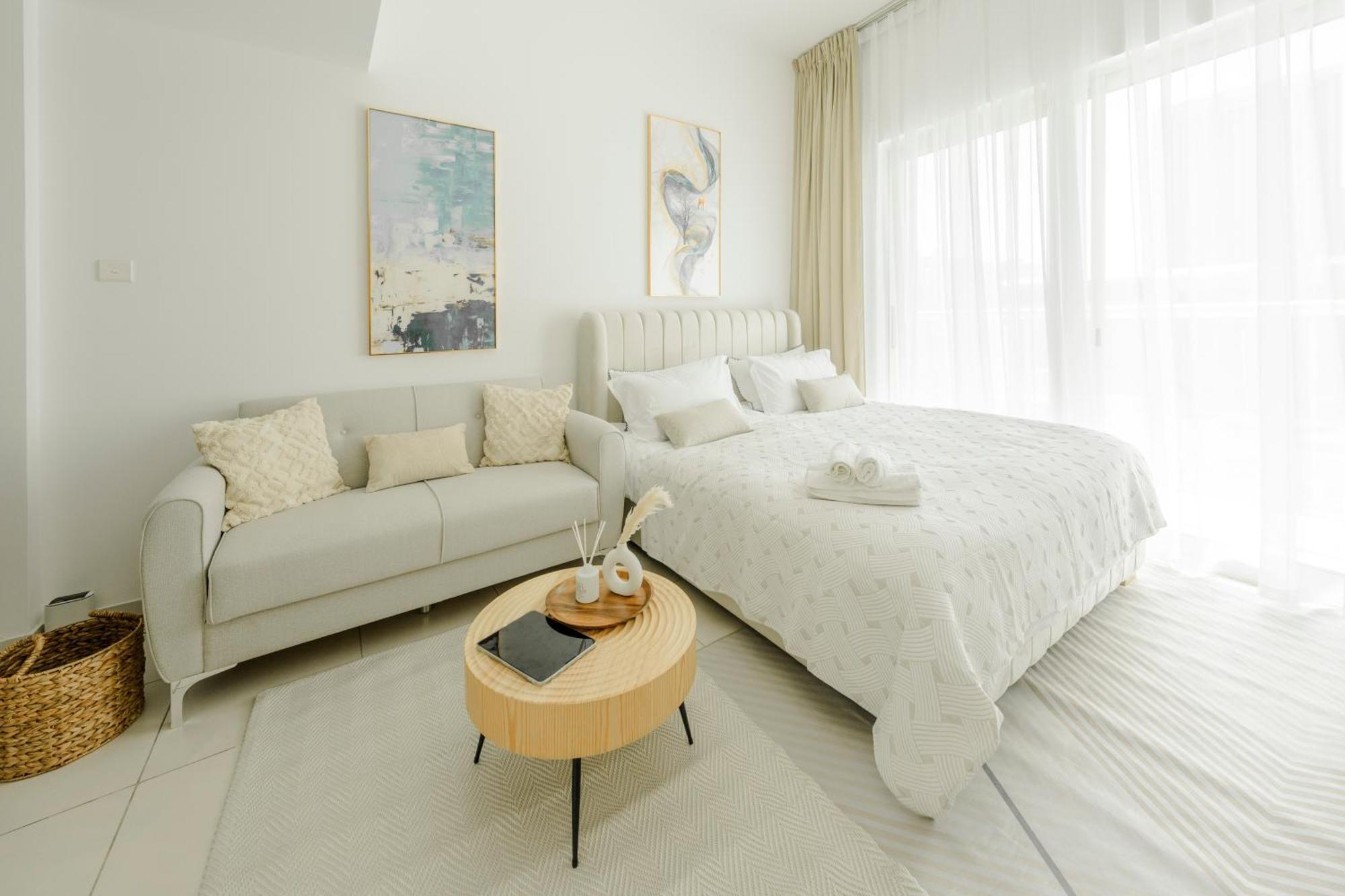 Chic Marina Apartment Dubai